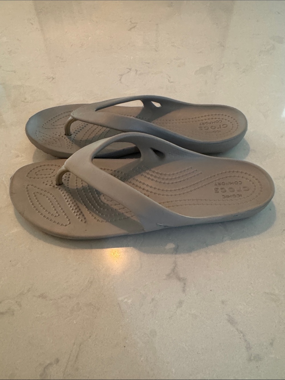 CROCS Women's Flip Sandals in Light Taupe Size 8